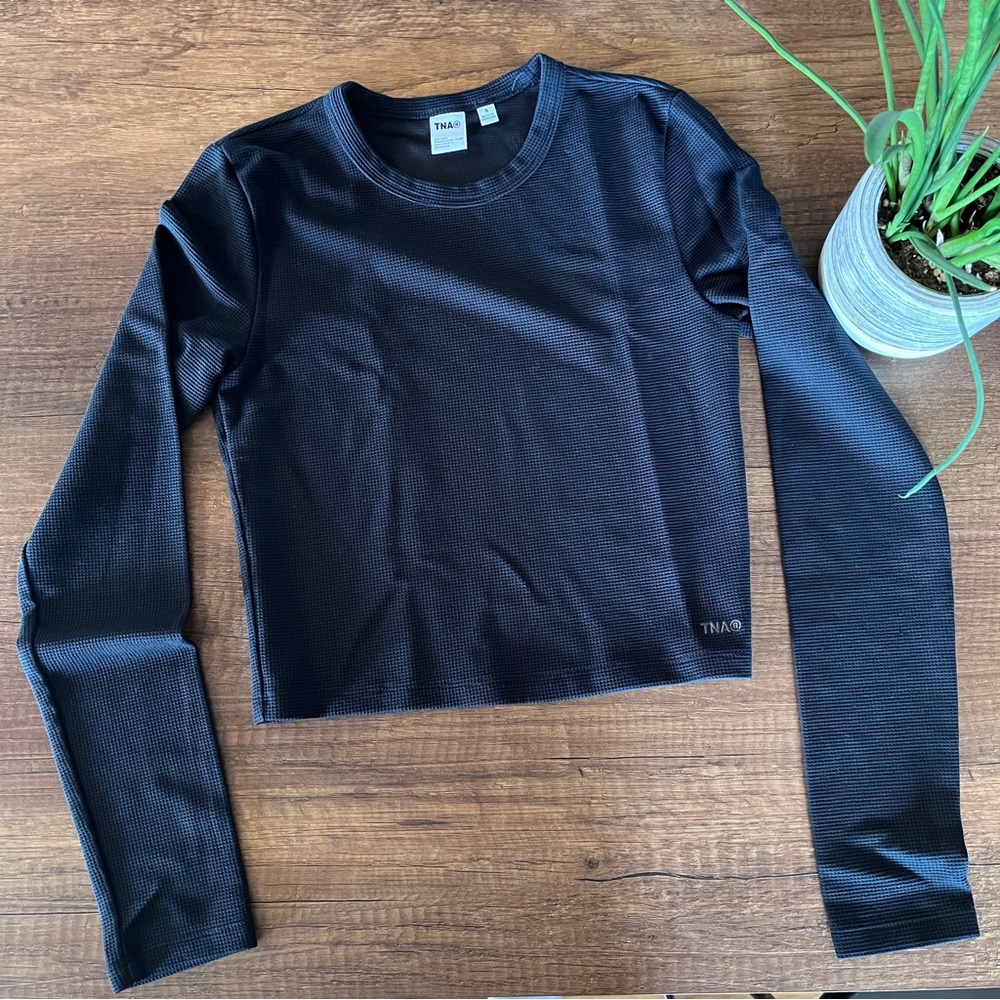Aritzia TNA wafflex fitted crop long sleeve